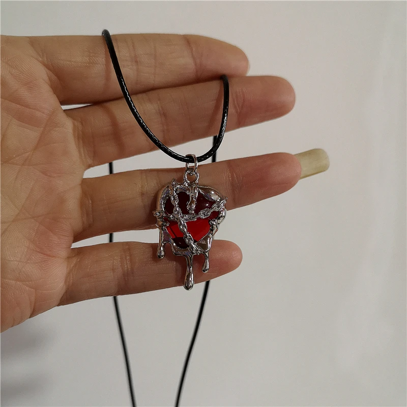Kırmızı Lav Kalp Yıldız Çapraz - Women'S Emo Accessories incelemesi ve fiyatı